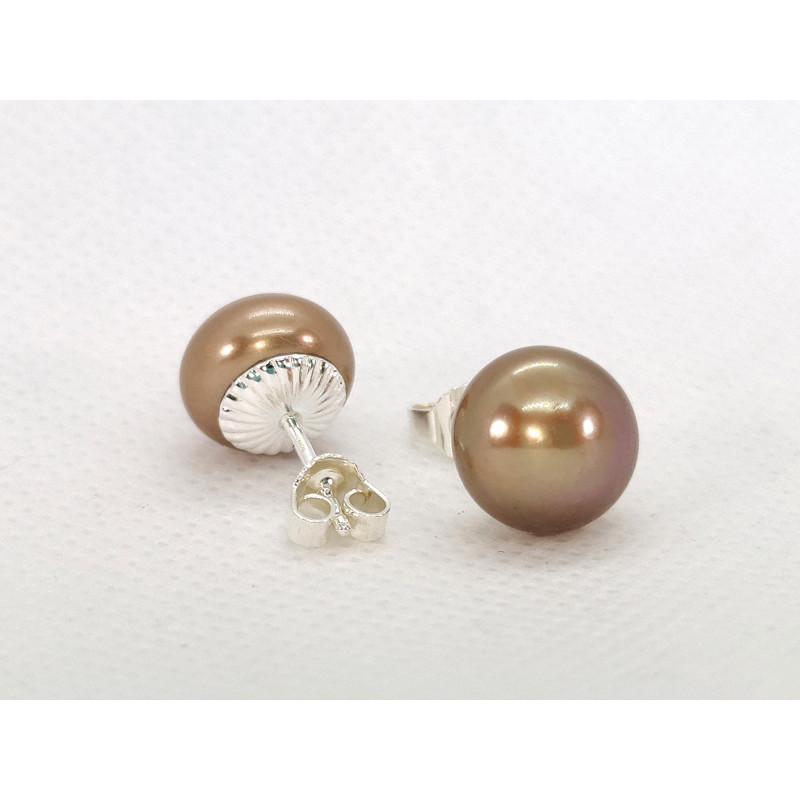 Brown studs, 10-10,5mm