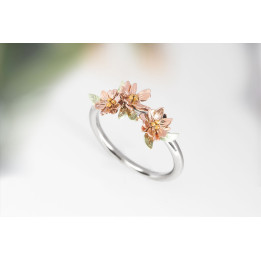 Forget Me Not ring handmade in four gold colours
