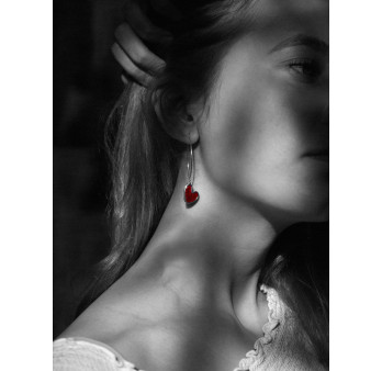Heart enamelled earrings