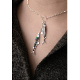 Cisco Fish pendant necklace with silver and abalone shell – 43cm