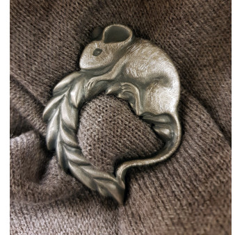 Mouse brooch