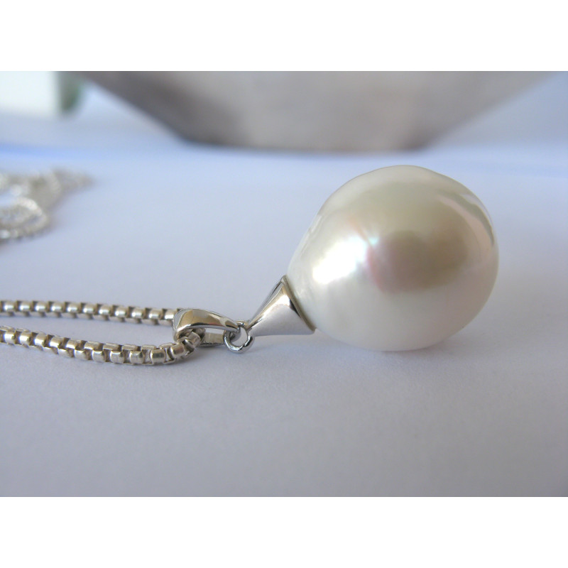 White droplet pendant White droplet pendant
